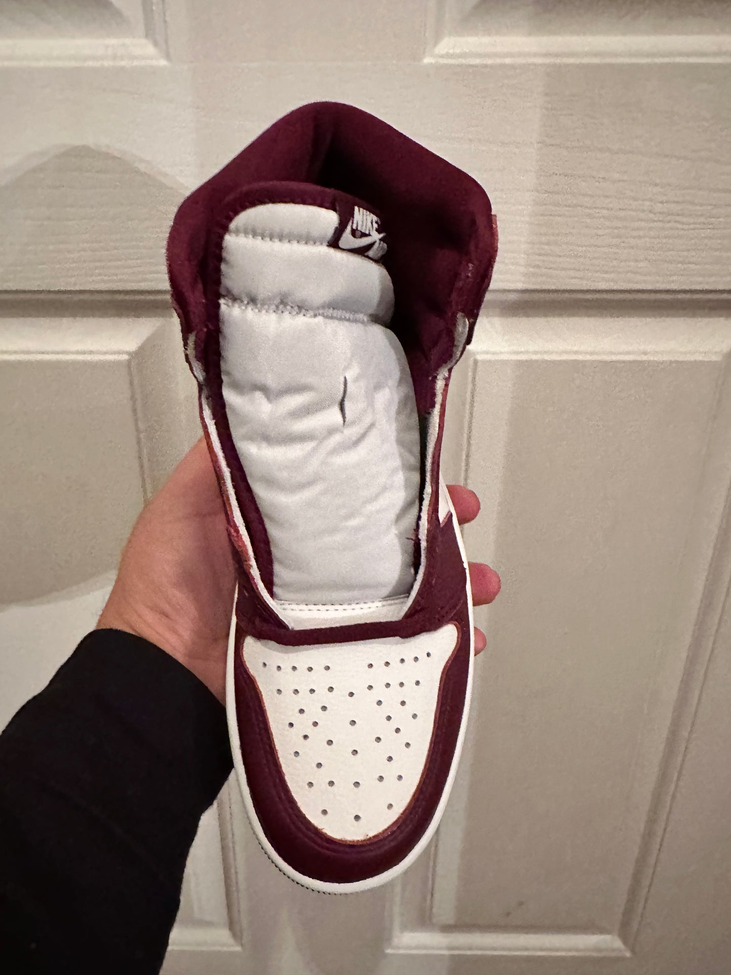 Jordan 1 Bordeaux Sz 8.5M